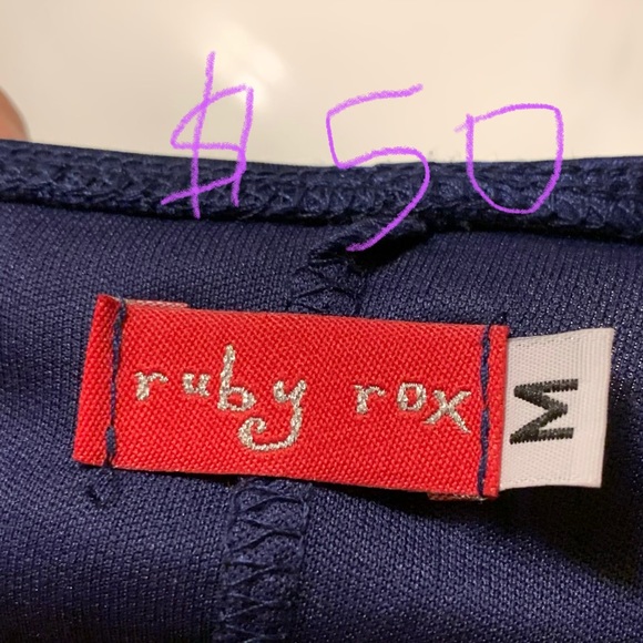 Dress - Picture 2 of 2